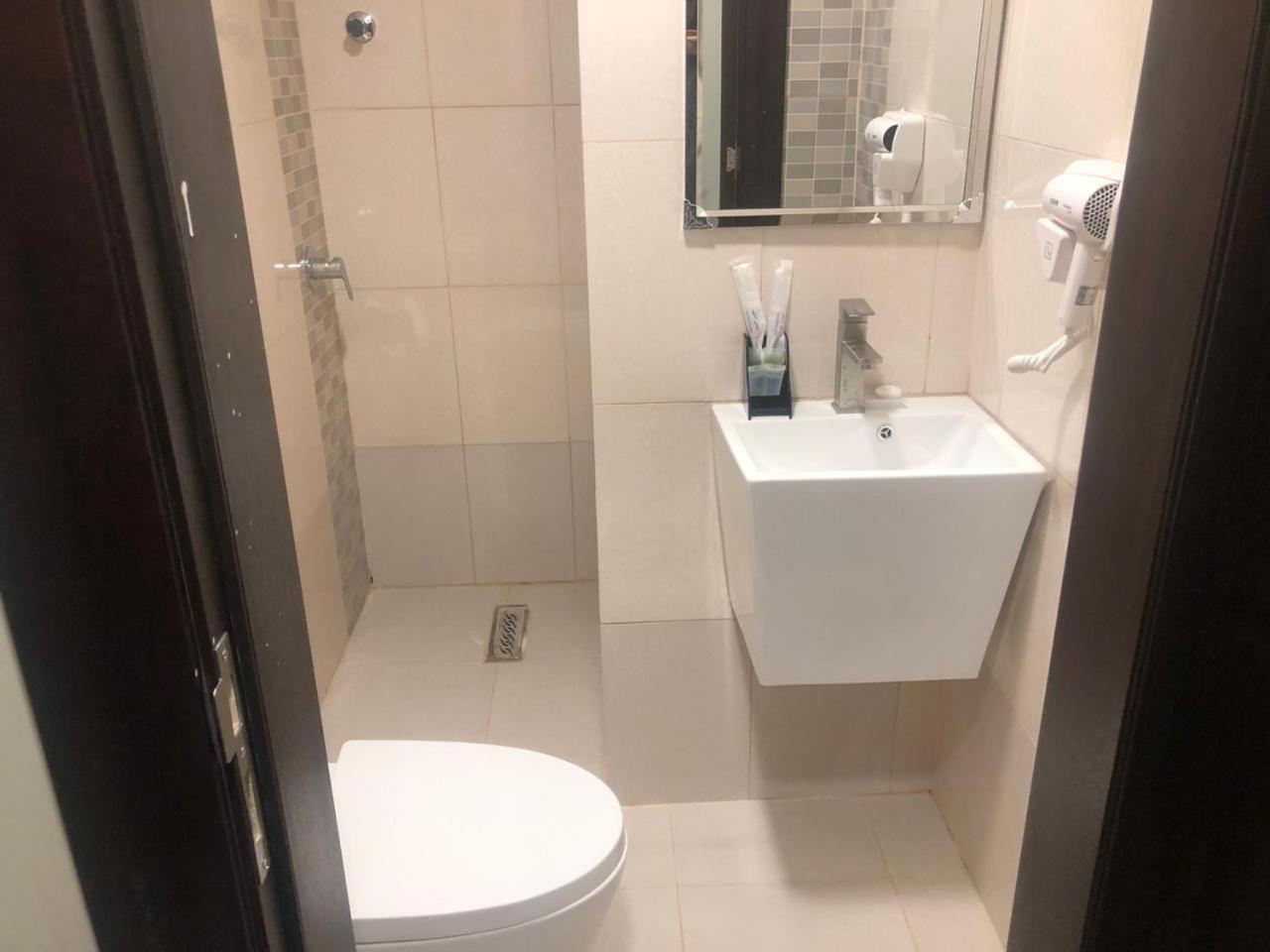 Hotel رؤية عنيزة - Vision Of Onaizah Extérieur photo